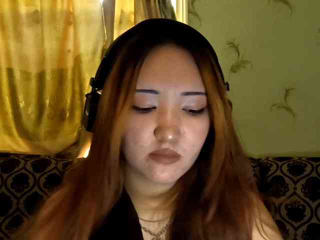 NessaDevona webcam