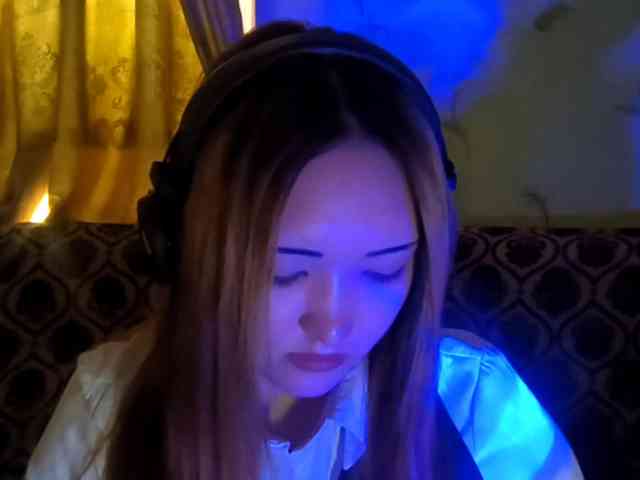 NessaDevona webcam