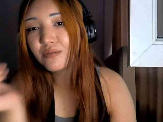 NessaDevona webcam