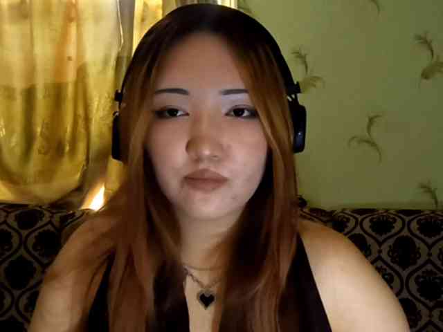 NessaDevona webcam