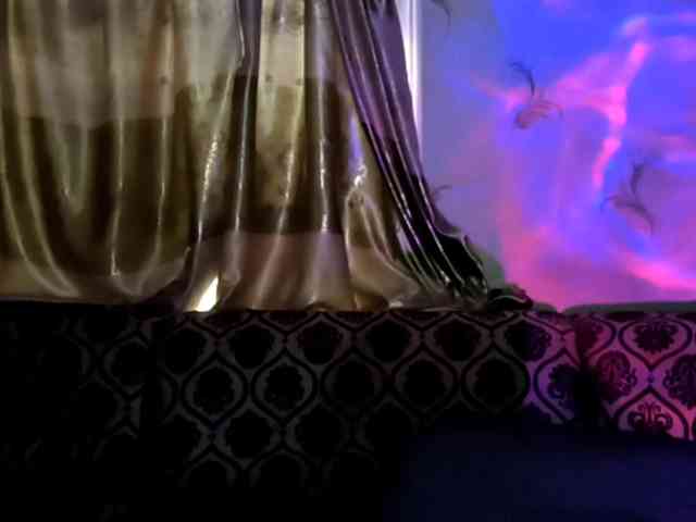 NessaDevona webcam