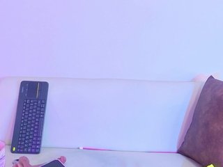 Annie9 Porn Show