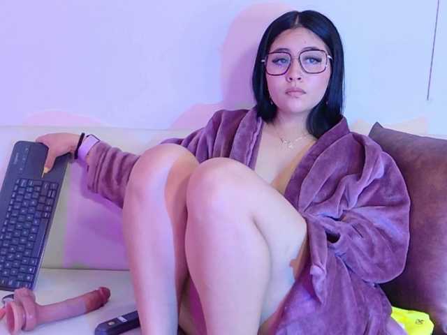 Annie9 live cam on BongaCams