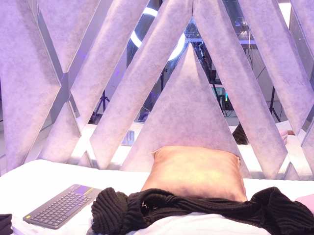 Annie9 live cam on BongaCams