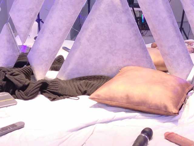 Annie9 live cam on BongaCams