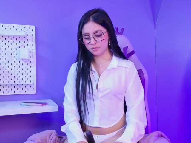 Annie9 live cam on BongaCams