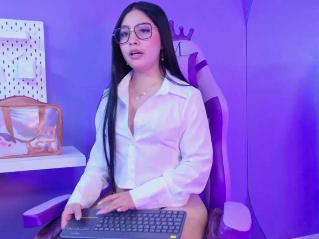 Annie9 live cam on BongaCams