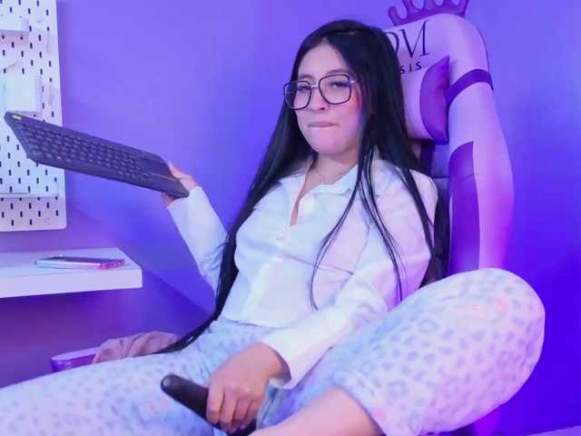 Annie9 live cam on BongaCams