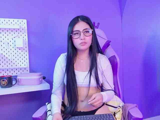 Annie9 webcam