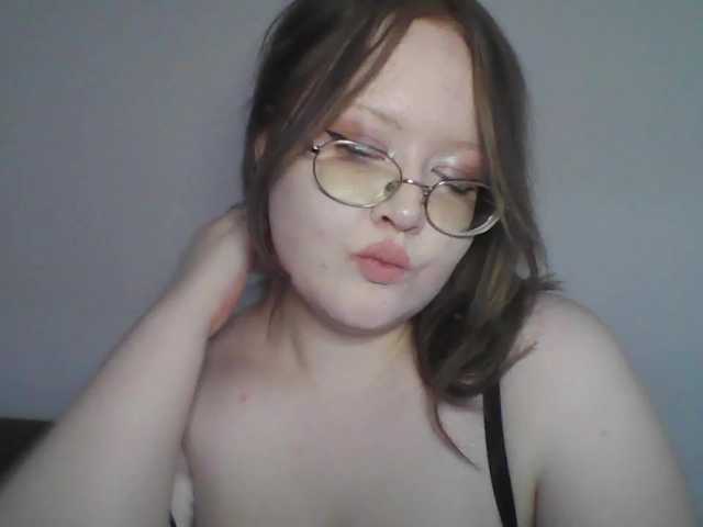 sweettycake live cam on BongaCams