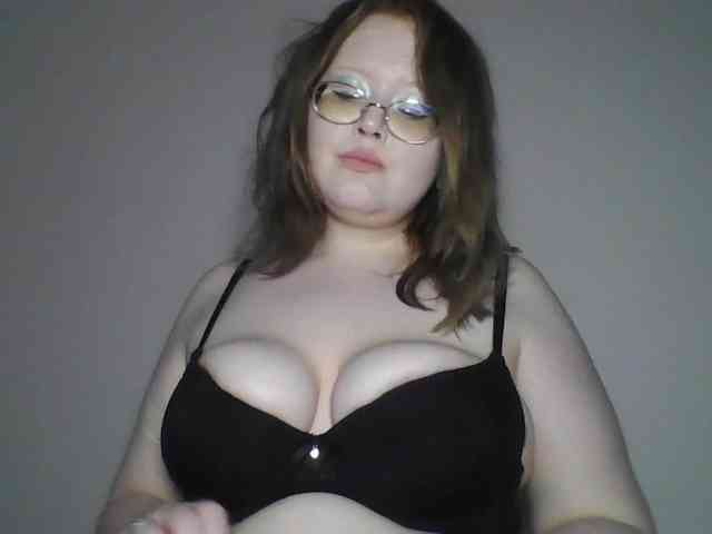 sweettycake — live female cam on BongaCams