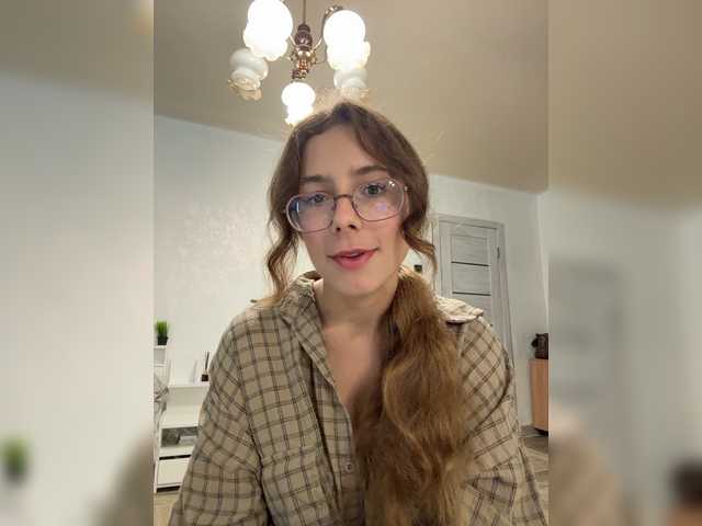 Lera-Antonovna live cam on BongaCams