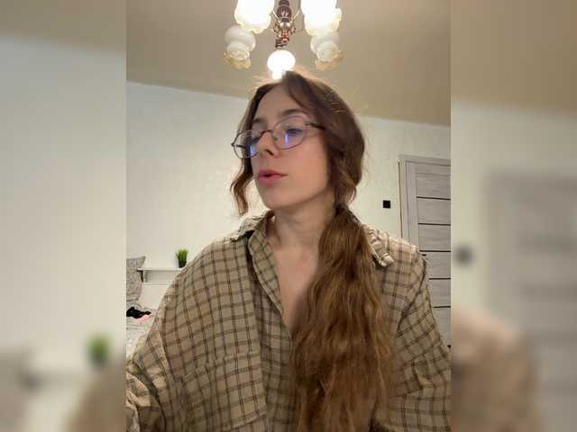 Lera-Antonovna live cam on BongaCams