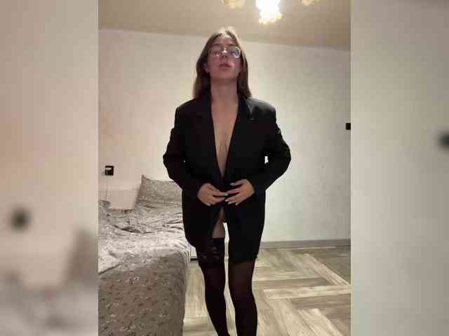 Scarlet_Noir