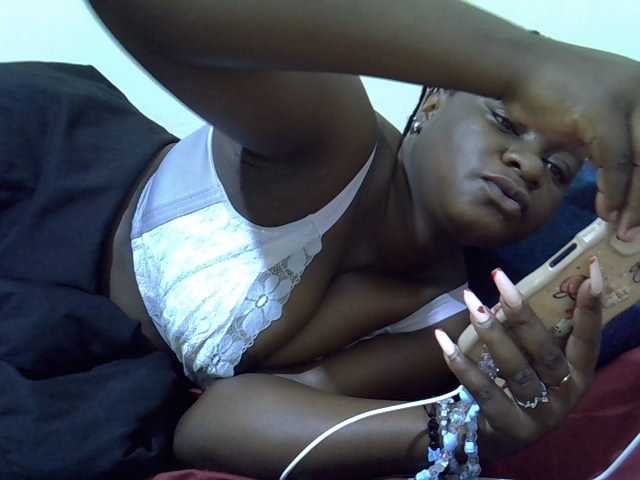 Ebony-Quinter live cam on BongaCams