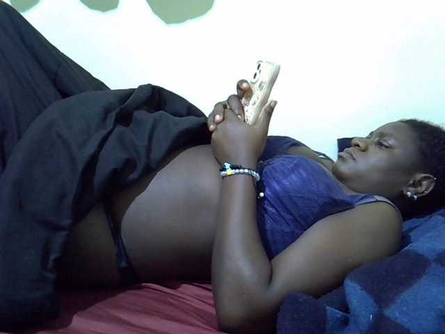 Ebony-Quinter live cam on BongaCams