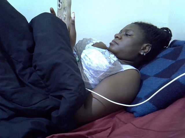 Ebony-Quinter live cam on BongaCams