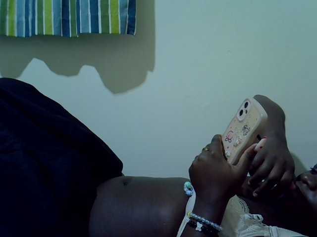 Ebony-Quinter live cam on BongaCams