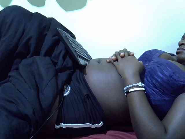 Ebony-Quinter webcam