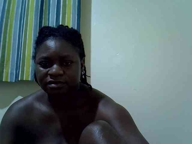 Ebony-Quinter webcam