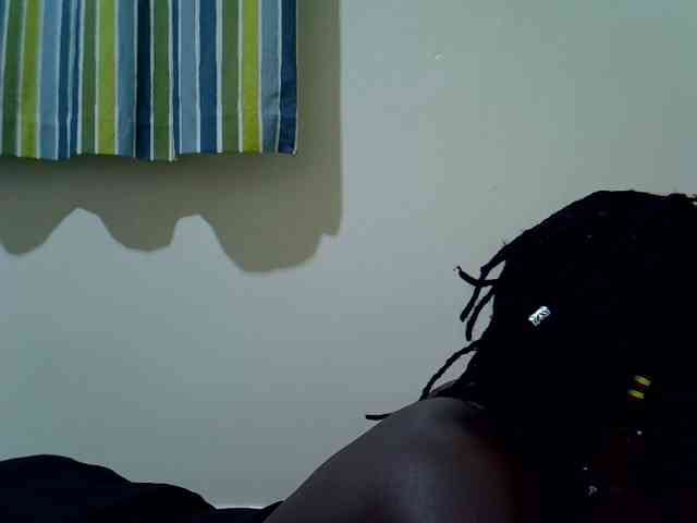 Ebony-Quinter webcam