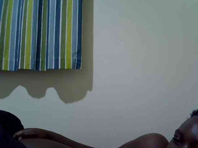 Ebony-Quinter webcam