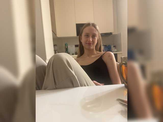 Cocetca6943 live cam on BongaCams