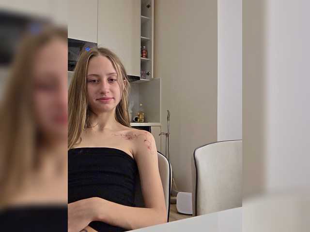 Cocetca6943 live cam on BongaCams