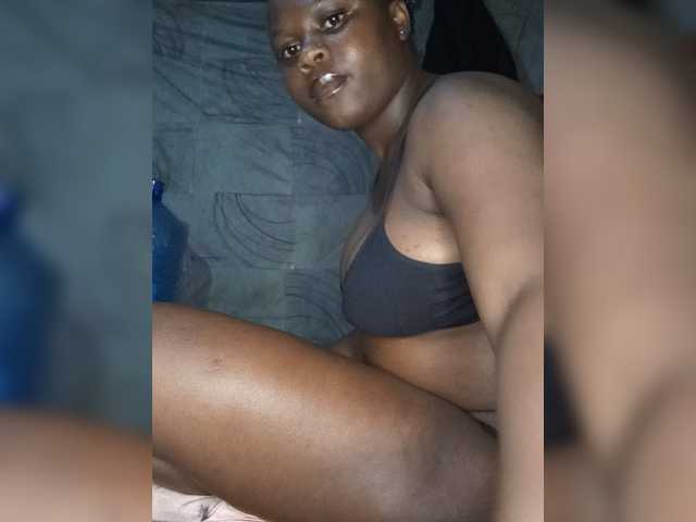 Just-c live cam on BongaCams