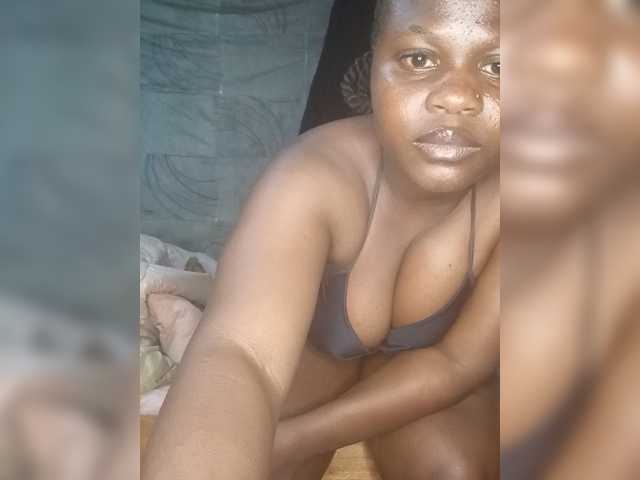Just-c live cam on BongaCams