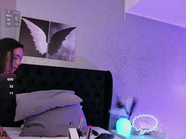 NicollePink