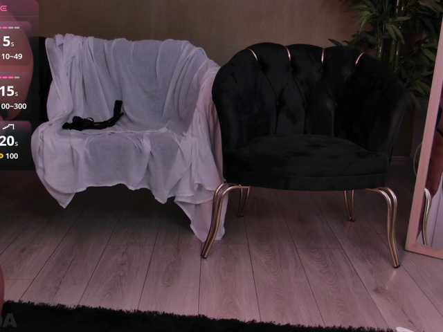 Live room thumbnail for NicollePink