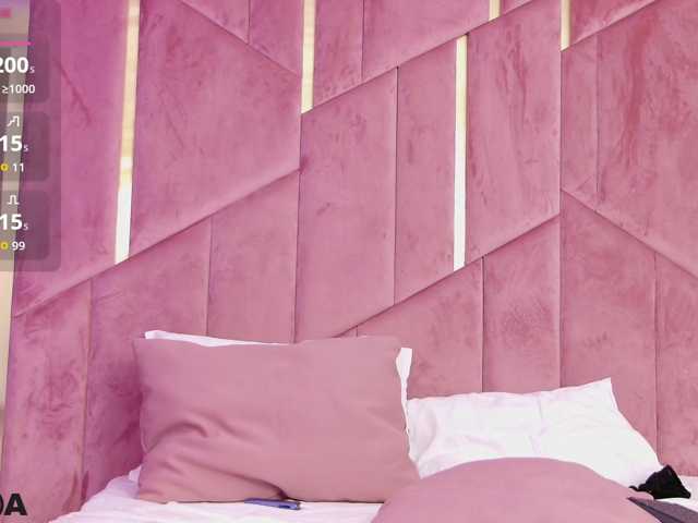 NicollePink