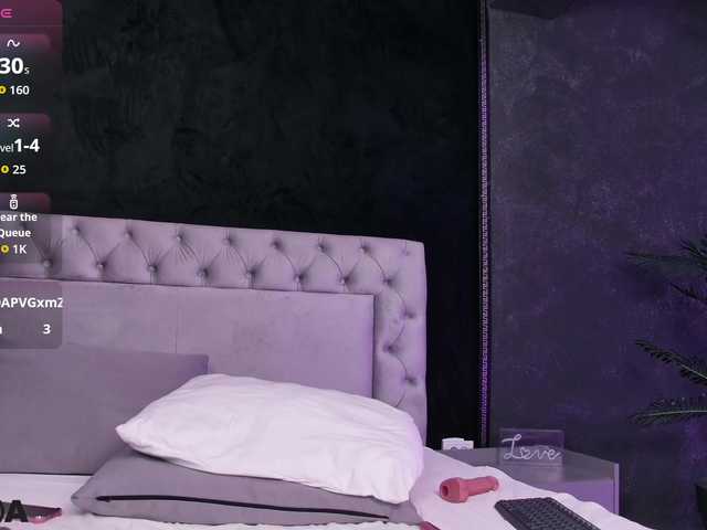 NicollePink live cam on BongaCams
