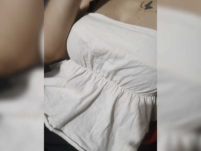 Hornygirl01