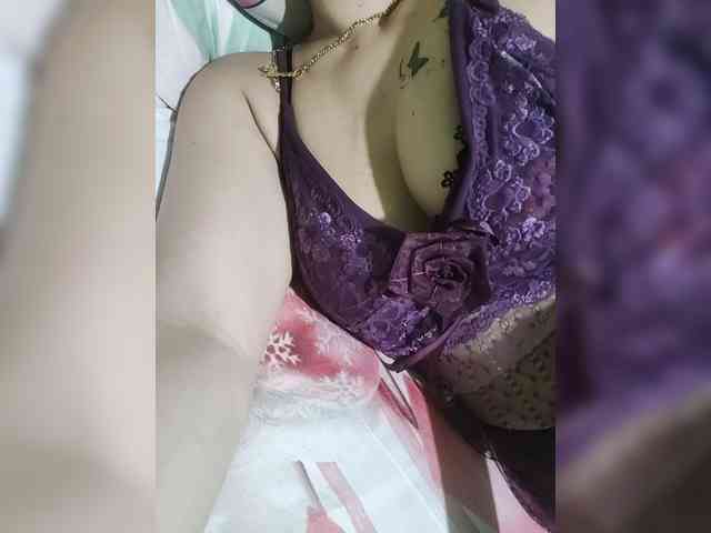 Hornygirl01 Hornygirl01