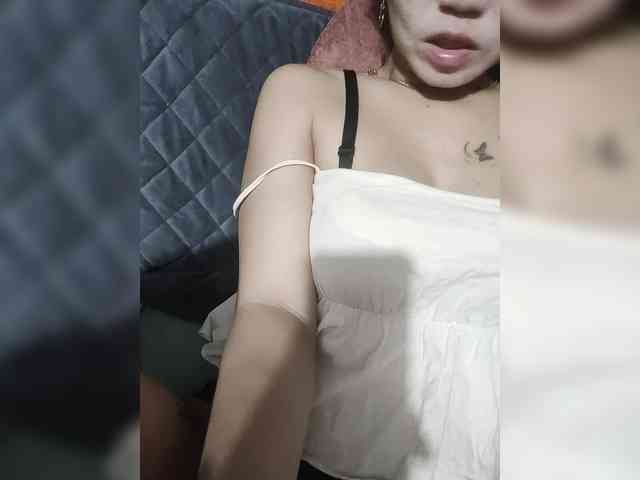 Hornygirl01