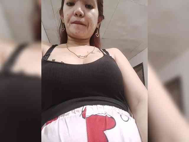 Hornygirl01