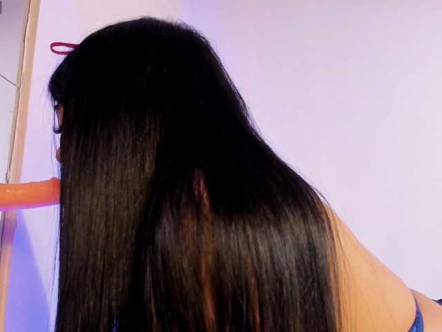 Miia-Velvet live cam on BongaCams