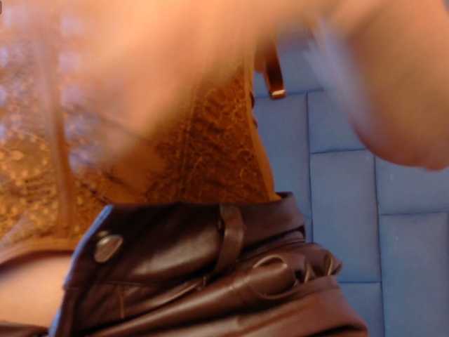 Miia-Velvet live cam on BongaCams