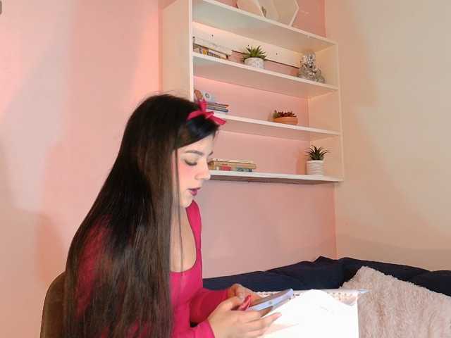 Miia-Velvet live cam on BongaCams