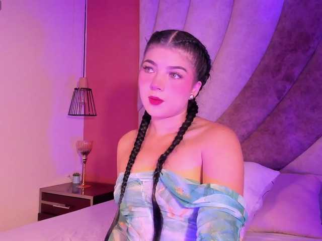 Miia-Velvet live cam on BongaCams