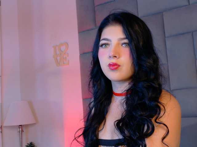 Miia-Velvet live cam on BongaCams
