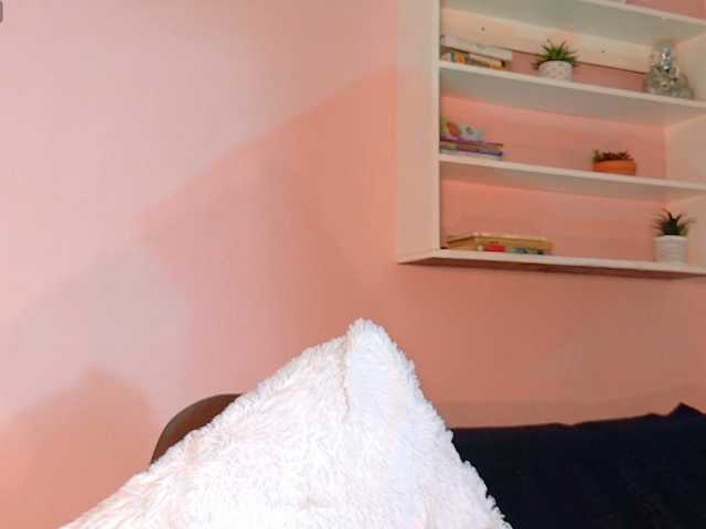 Miia-Velvet live cam on BongaCams