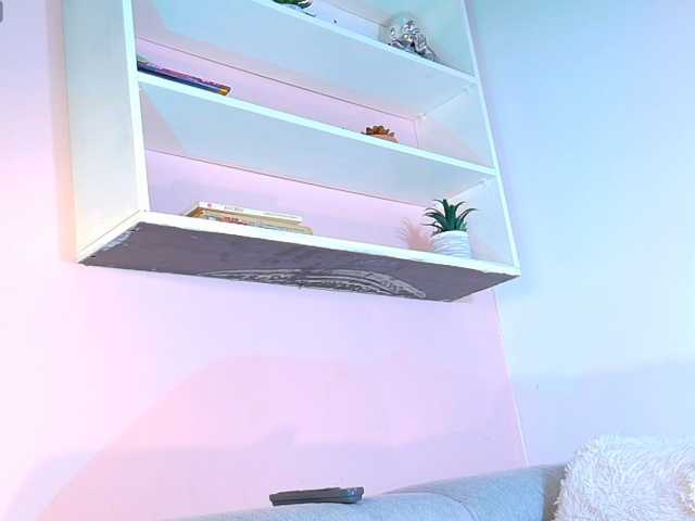 Miia-Velvet live cam on BongaCams