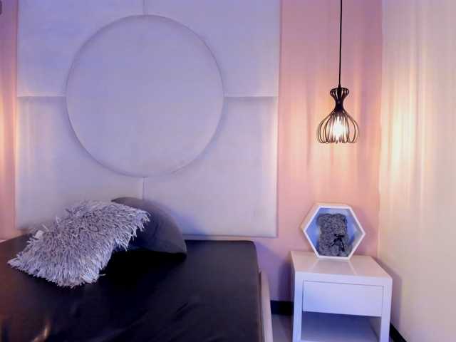 Miia-Velvet live cam on BongaCams