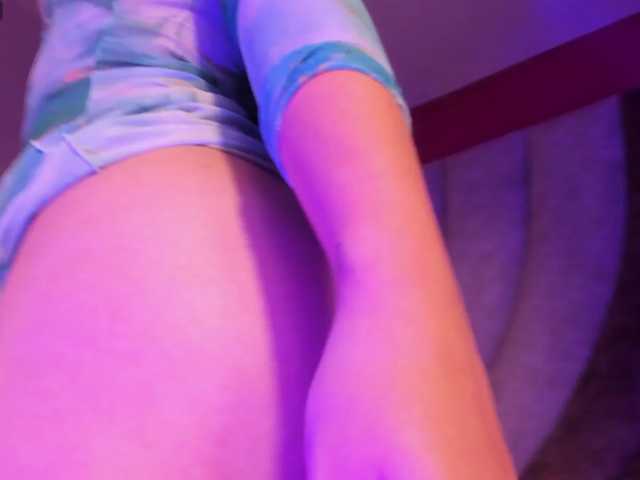 Miia-Velvet live cam on BongaCams