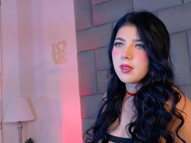 Miia-Velvet live cam on BongaCams