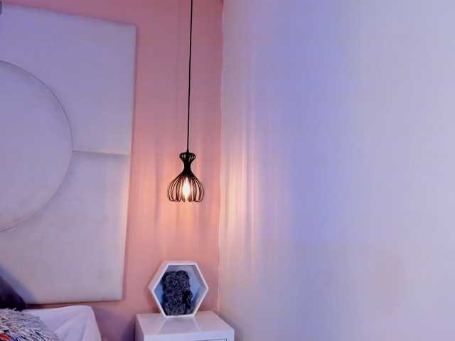 Miia-Velvet live cam on BongaCams