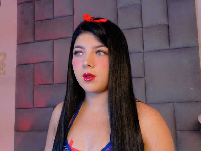 Miia-Velvet live cam on BongaCams